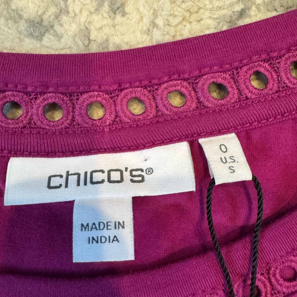 Chico's NWT Eyelet Puff Sleeve Tee - Picture 2 of 10